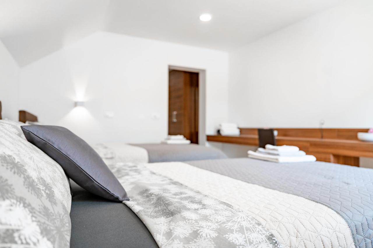 Sobe In Apartmaji Bama Litija Exterior foto